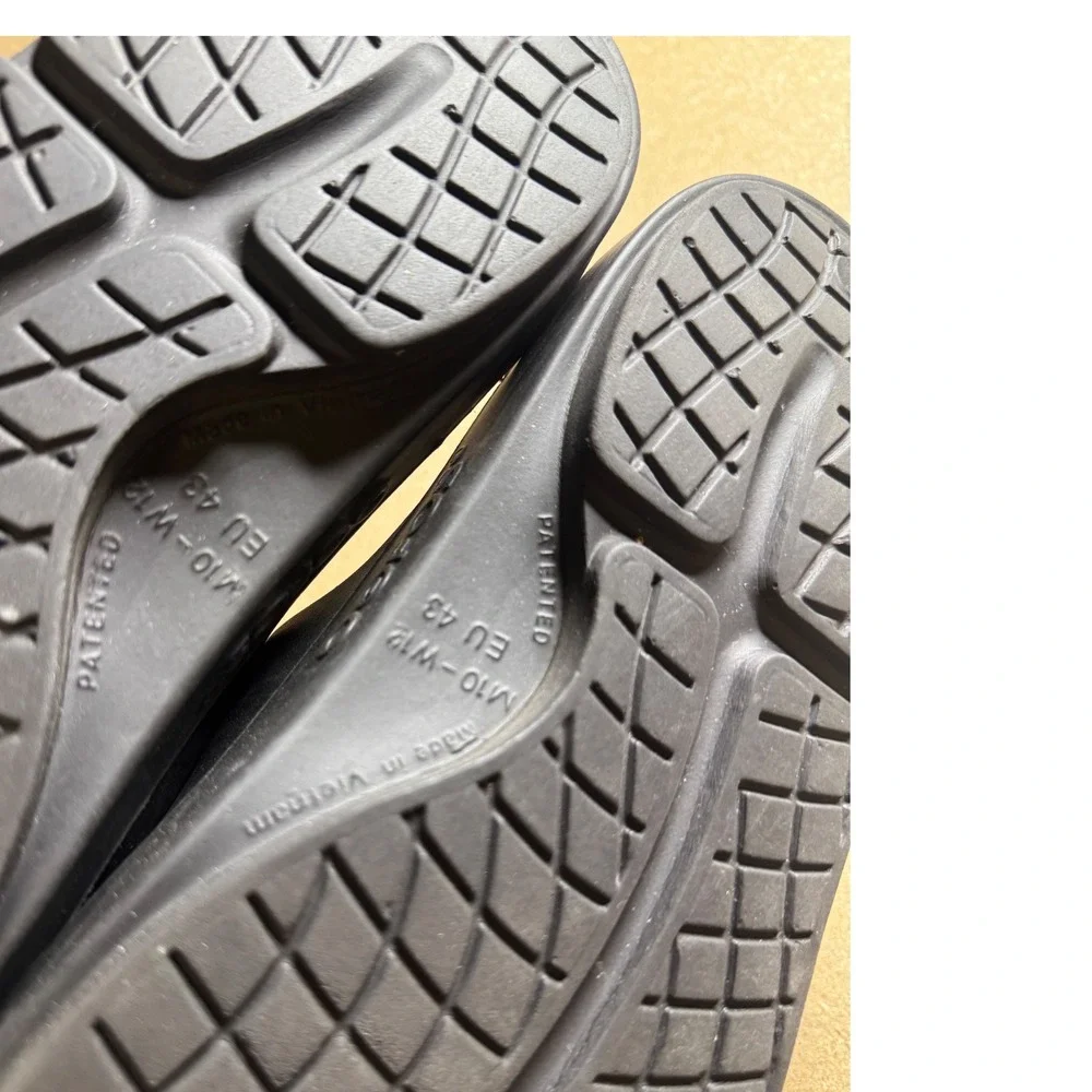 OOFOS OOahh‎ Slide Sandals Black Recovery Shoes Mens 10 Womens 12 EU 43